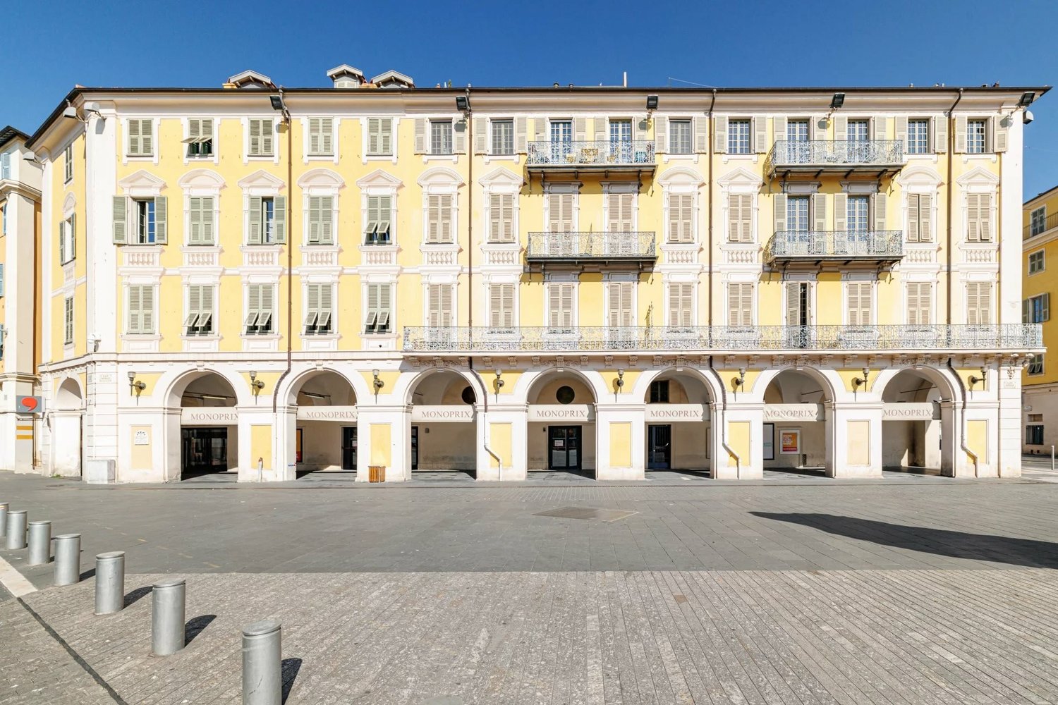 Property photo in Port