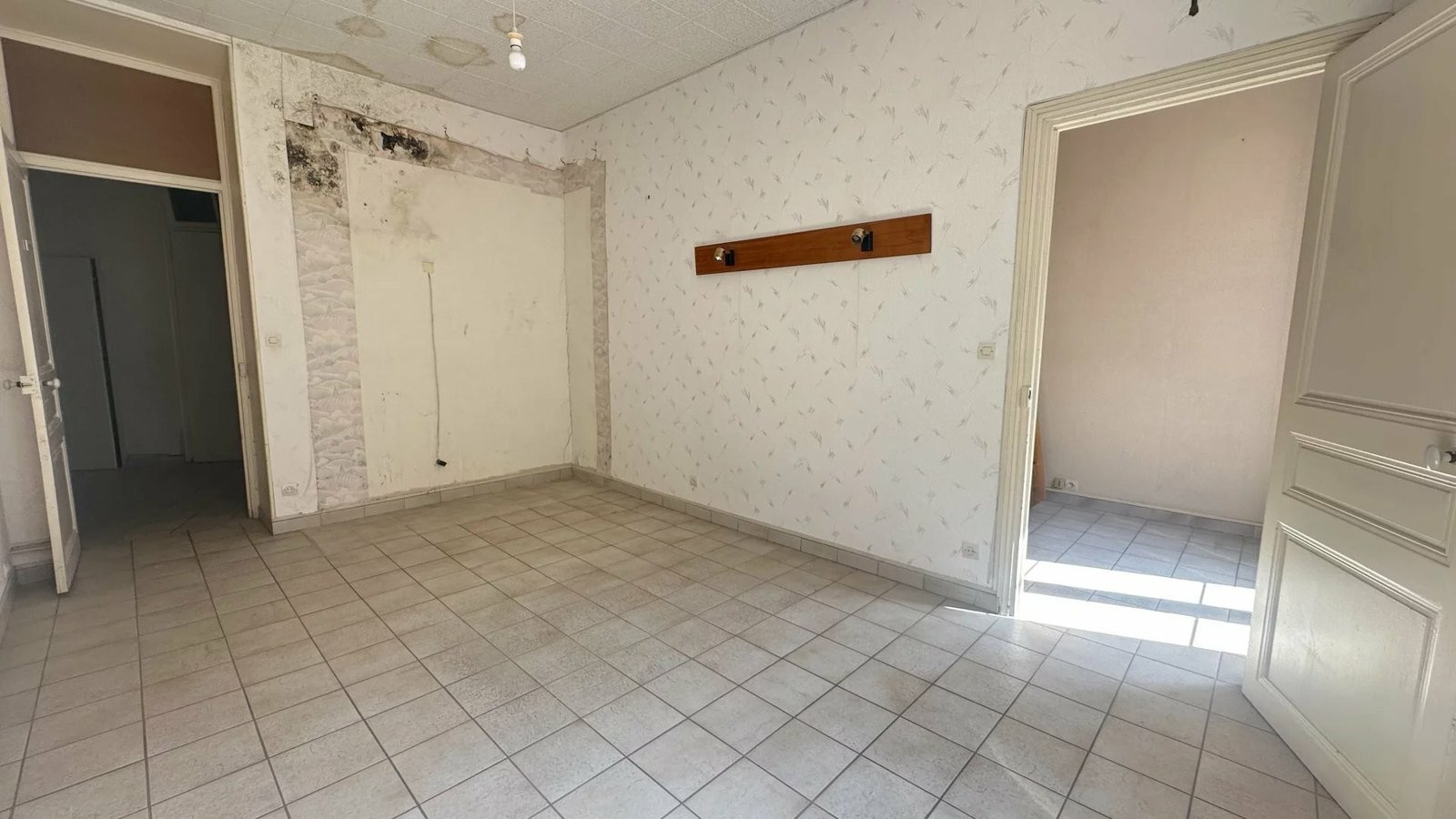 Property photo in Port