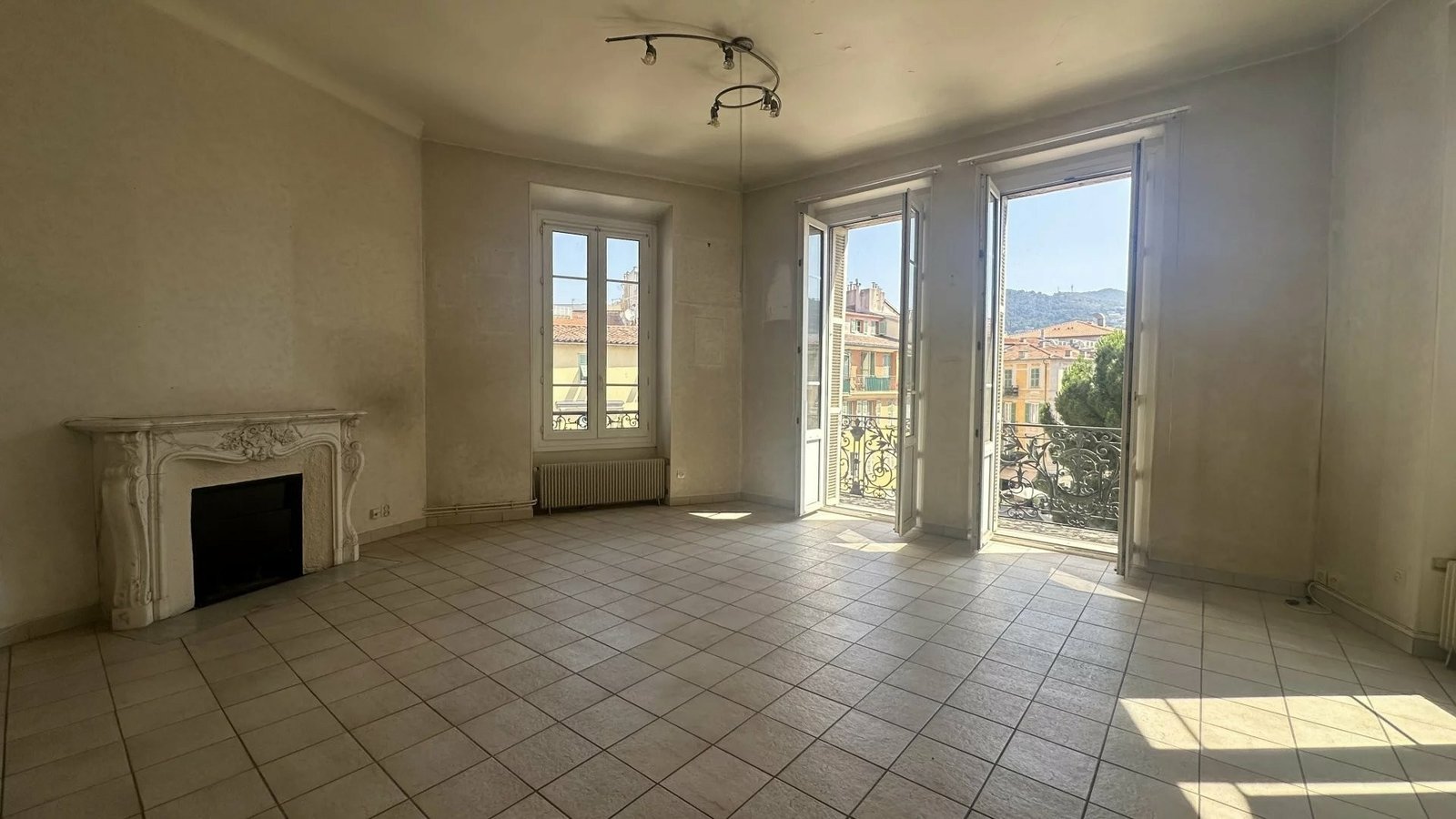 Property photo in Port