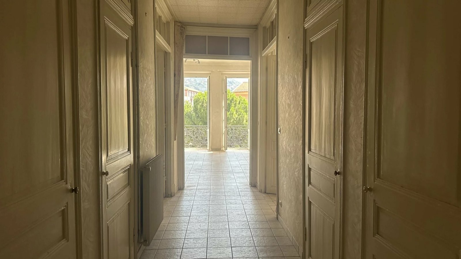 Property photo in Port