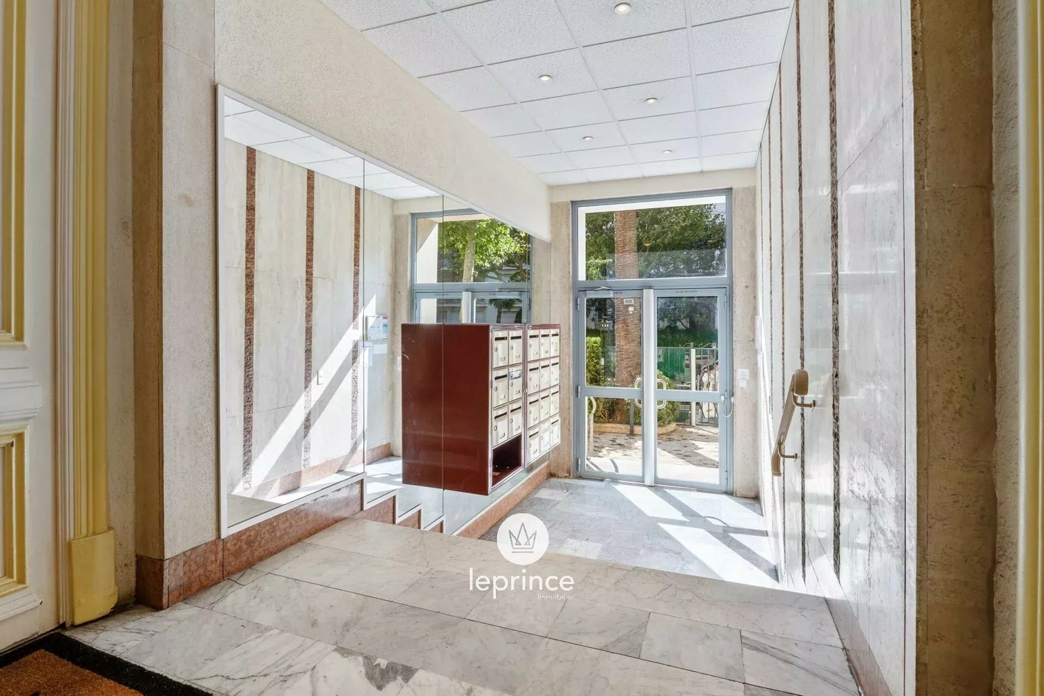 Property photo in Carre d'Argent