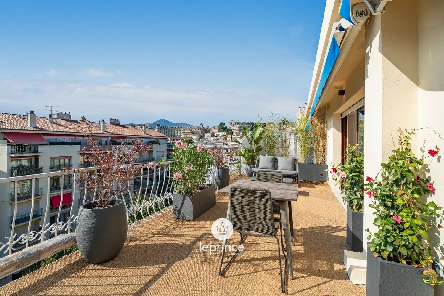 Property photo in Carre d'Argent