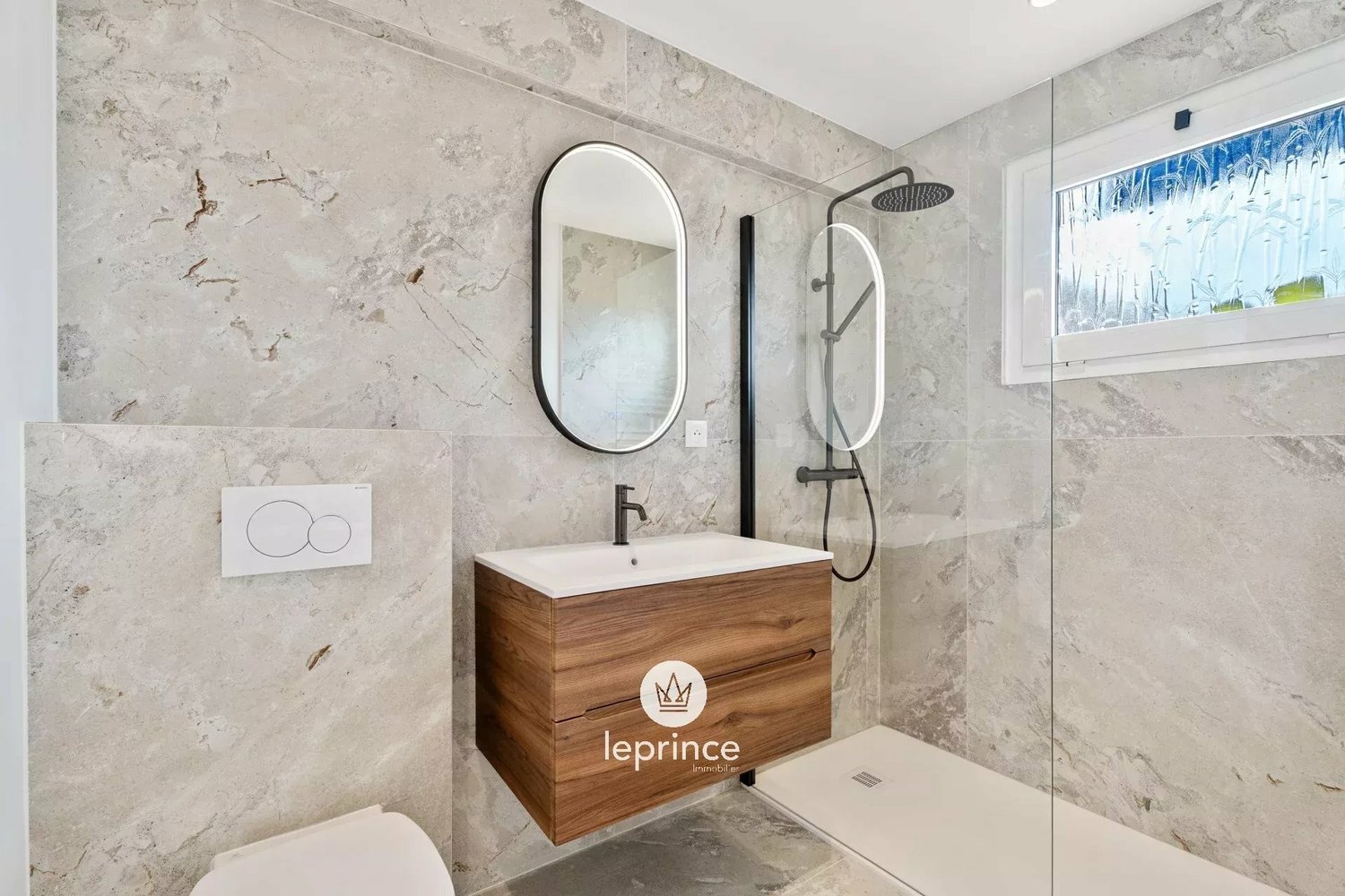 Property photo in Carre d'Argent