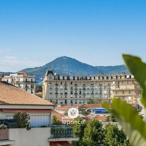 Property in Carre d'Argent