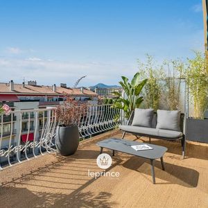 Property in Carre d'Argent