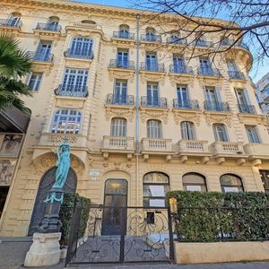 Property in Carre d'Argent