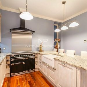 Property in Carre d'Argent