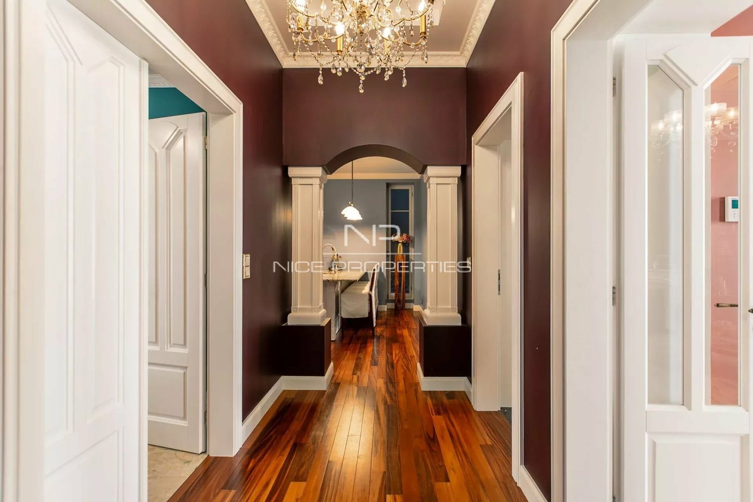 Property photo in Carre d'Argent