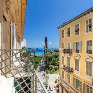 Property in Carre d'Argent