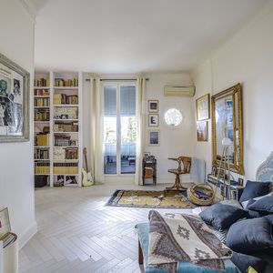 Property in Carre d'Argent