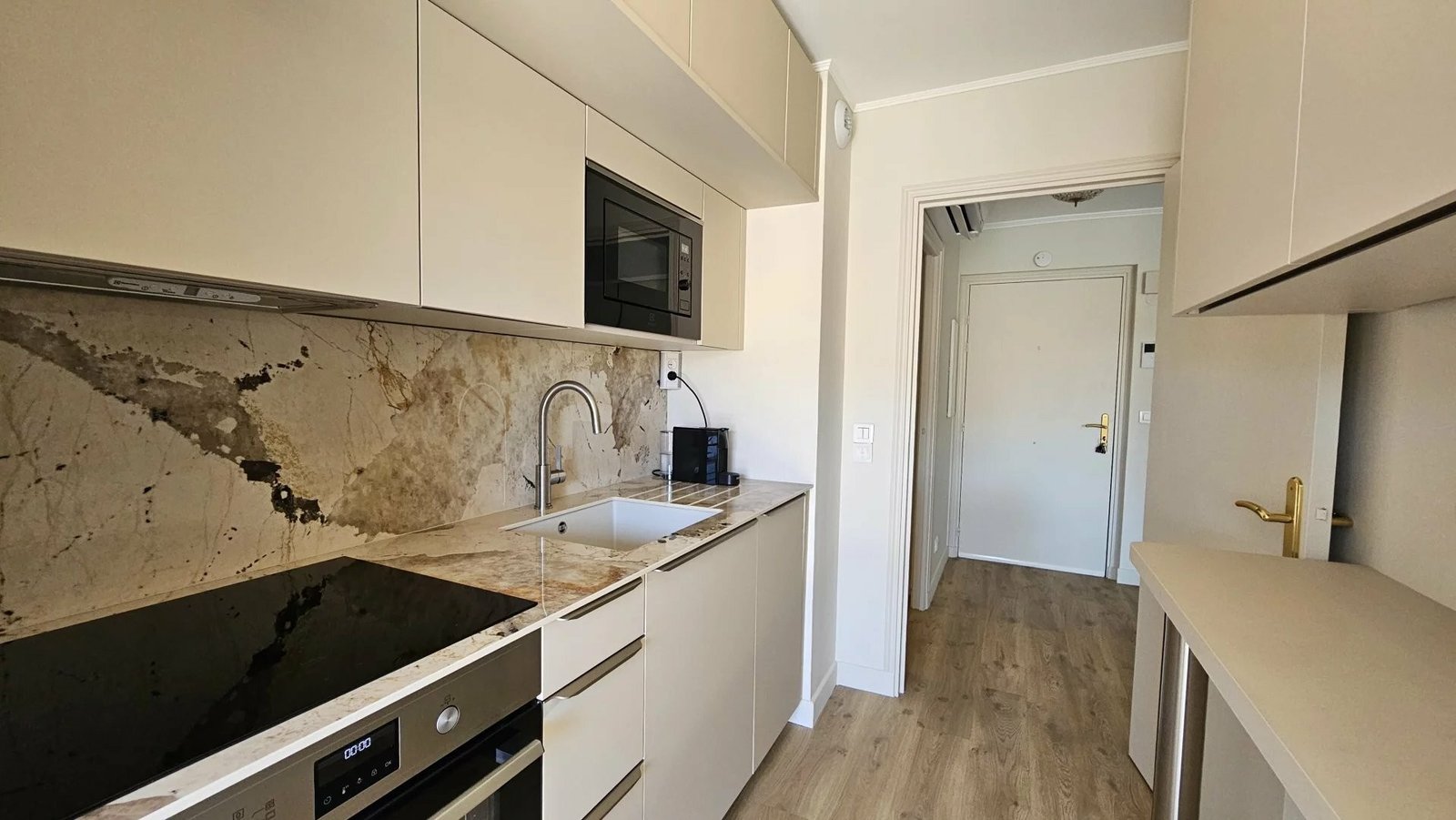 Property photo in Carre d'Argent