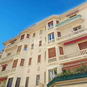 Property in Carre d'Argent