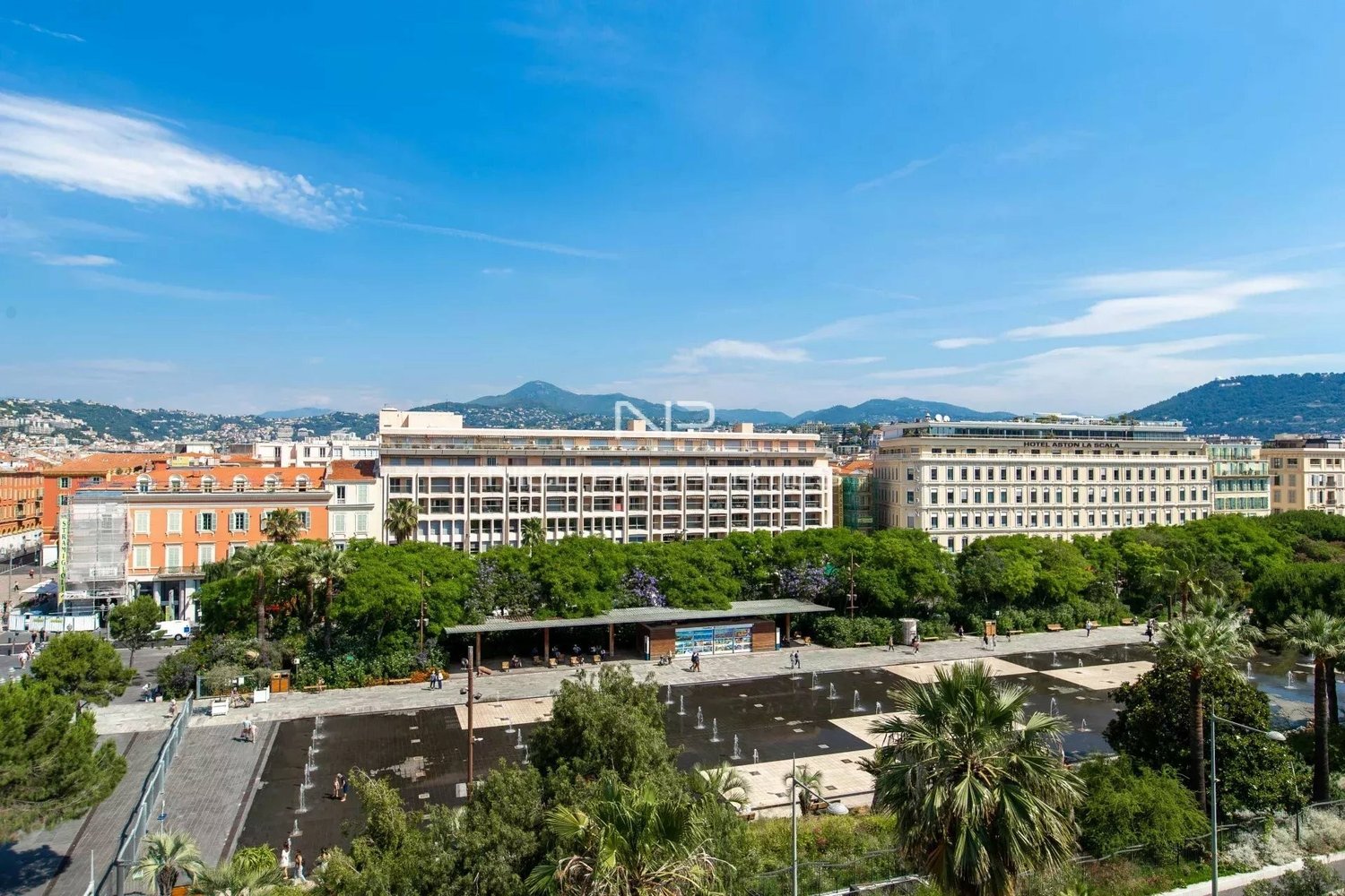 Property photo in Carre d'Argent