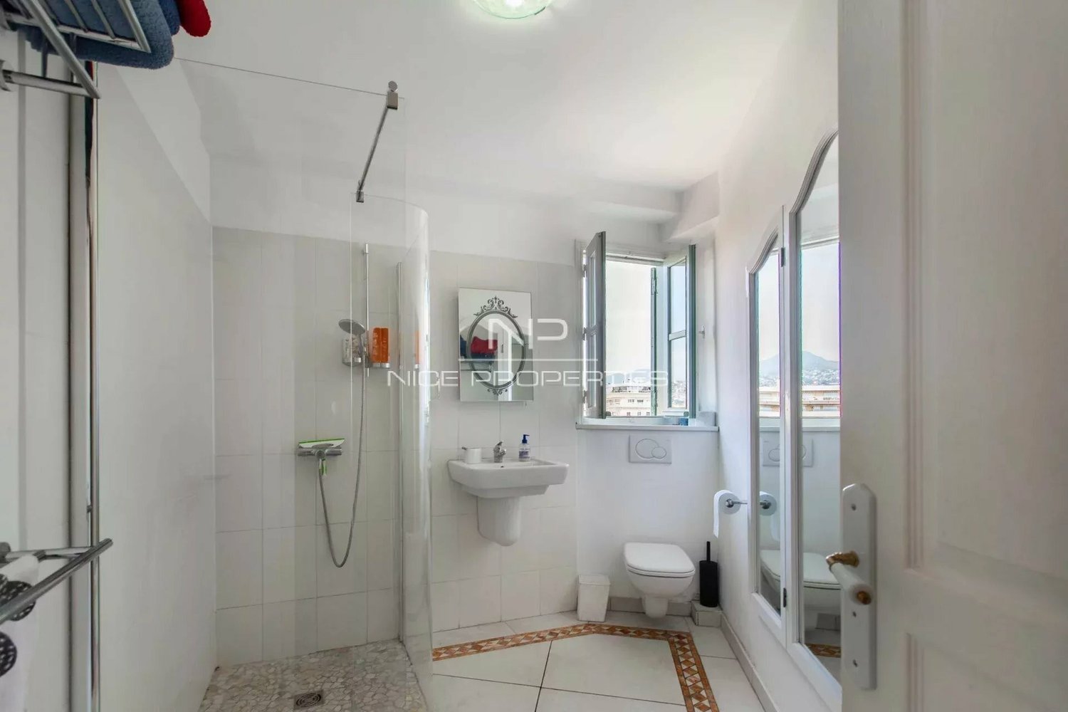 Property photo in Carre d'Argent