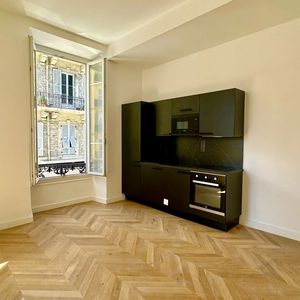 Property in Carre d'Argent