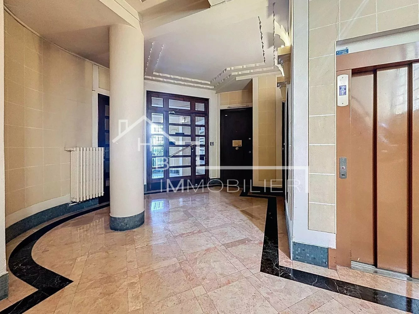 Property photo in Carre d'Argent