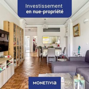 Property in Carre d'Argent