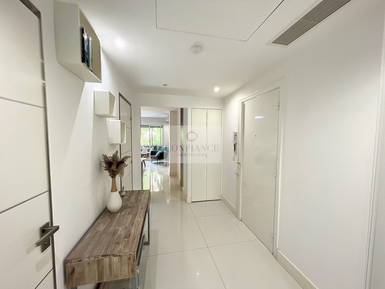 Property photo in Carre d'Argent