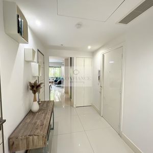 Property in Carre d'Argent