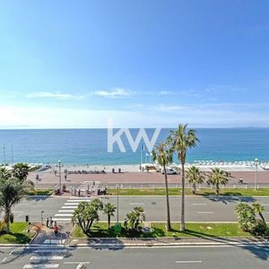 Property in Carre d'Or