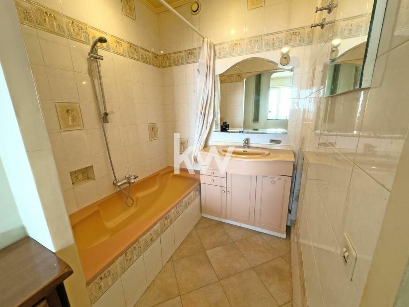 Property photo in Carre d'Or