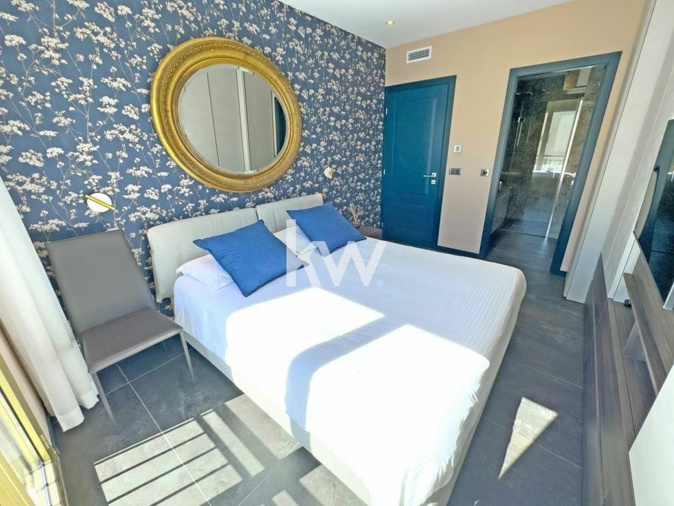 Property photo in Carre d'Or