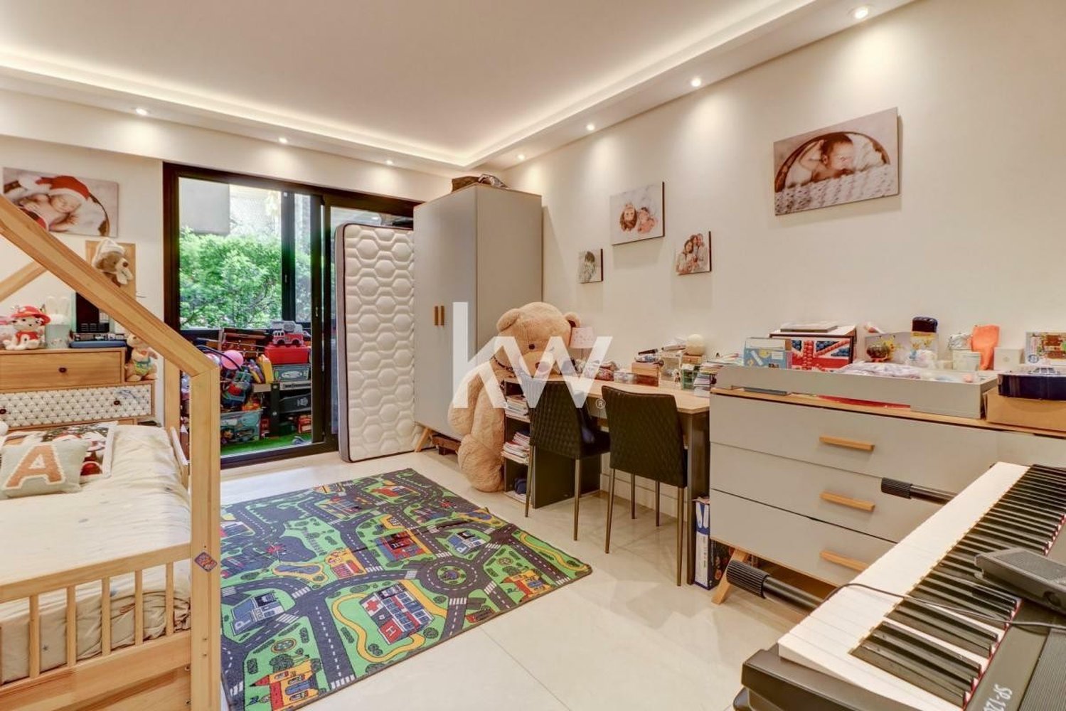 Property photo in Carre d'Or