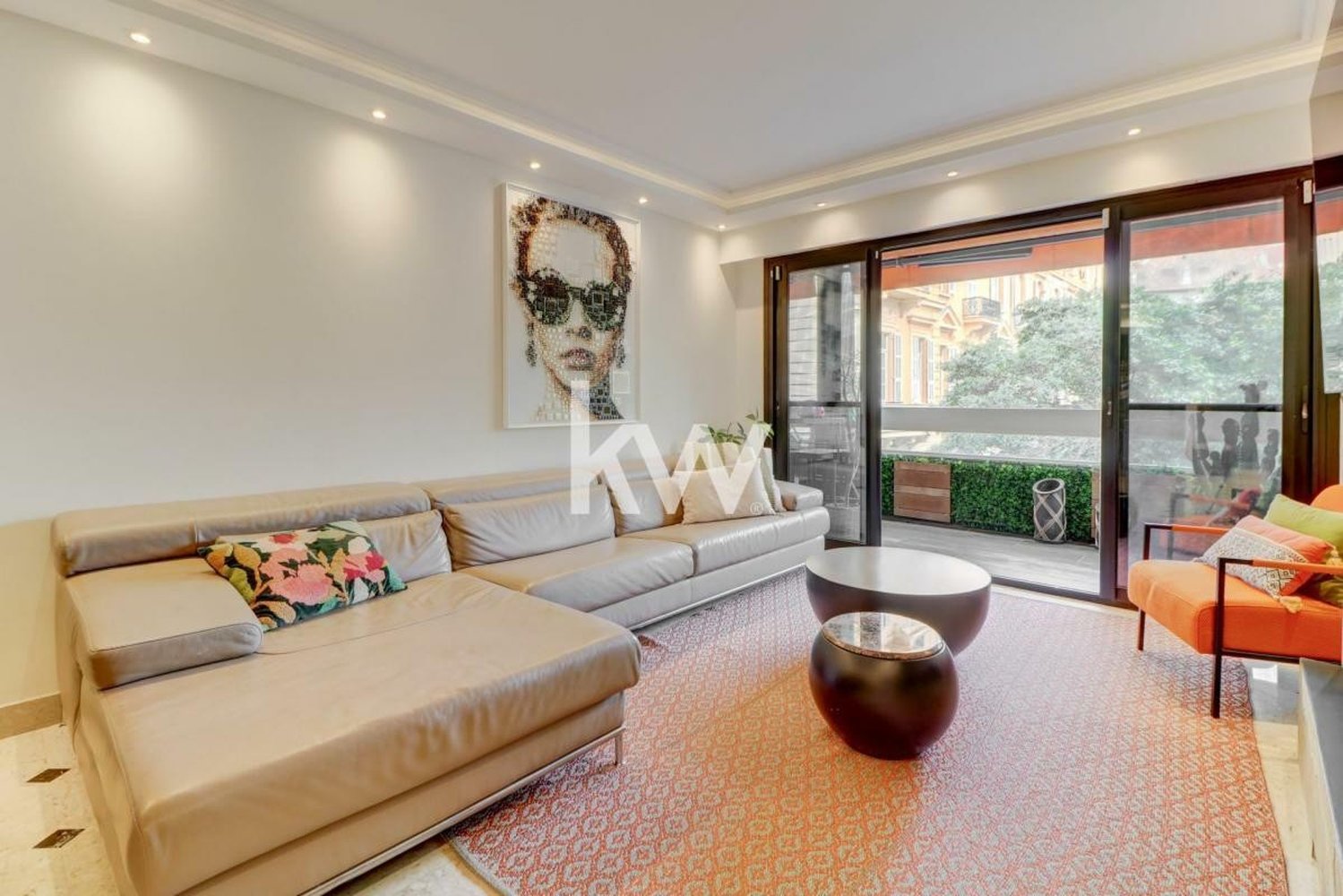 Property photo in Carre d'Or