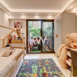 Property in Carre d'Or