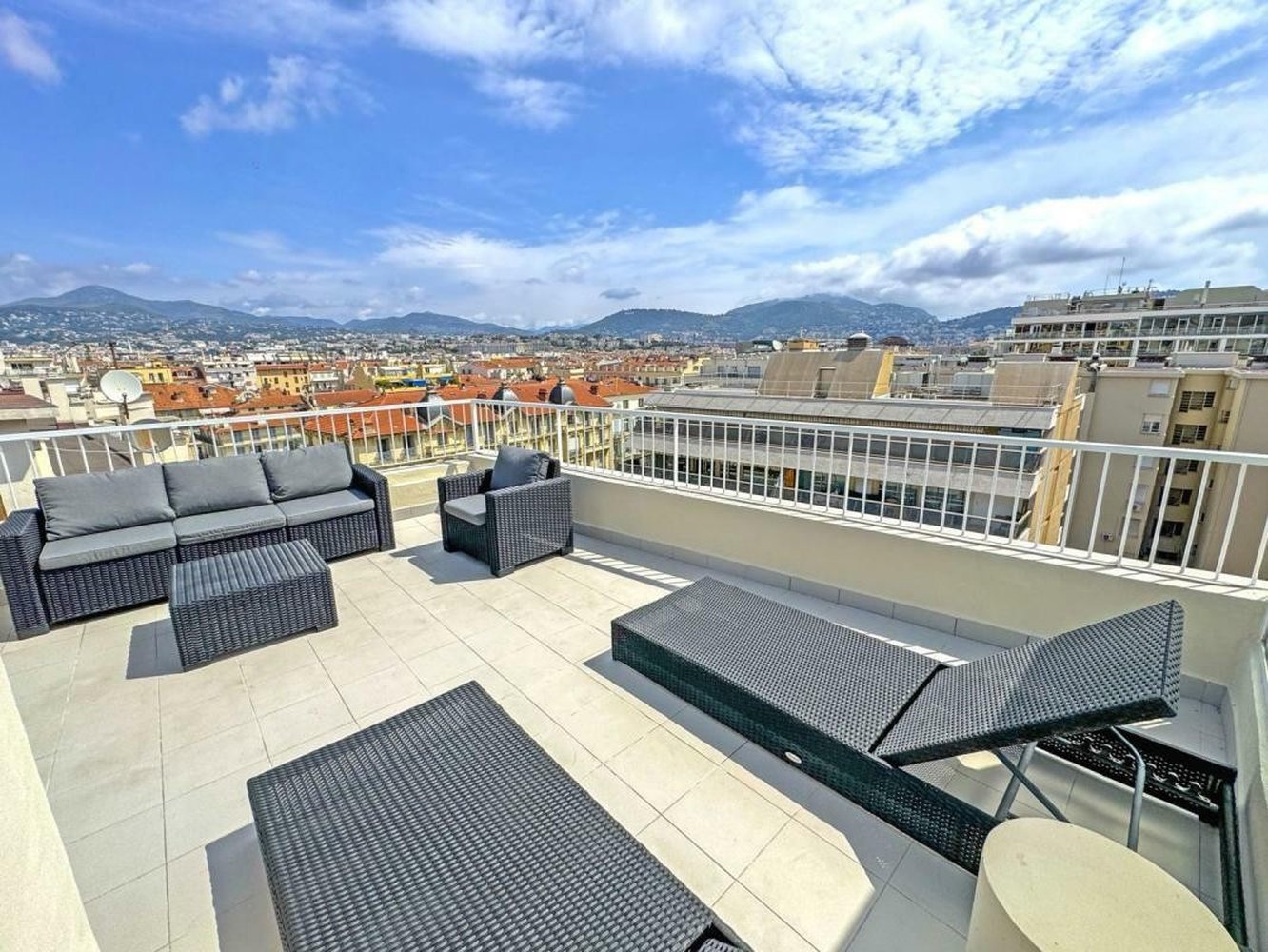 Property photo in Carre d'Or