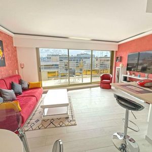 Property in Carre d'Or