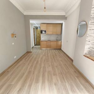 Property in Carre d'Or