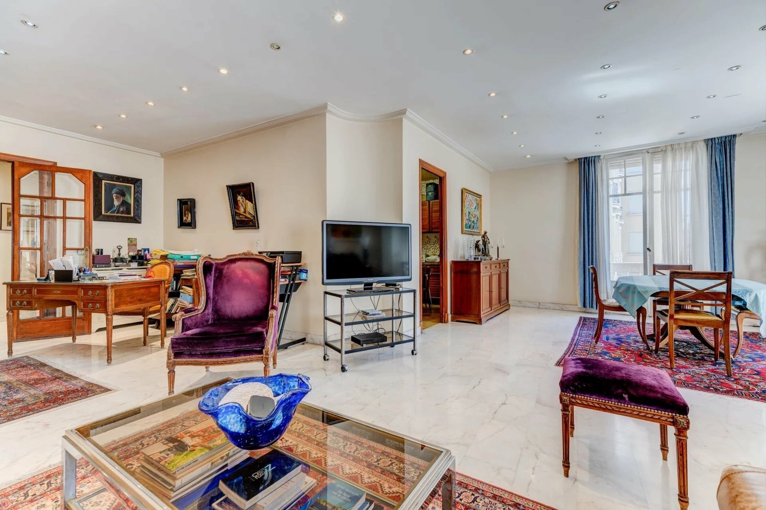 Property photo in Carre d'Or