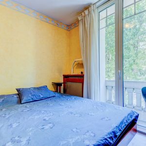 Property in Carre d'Or