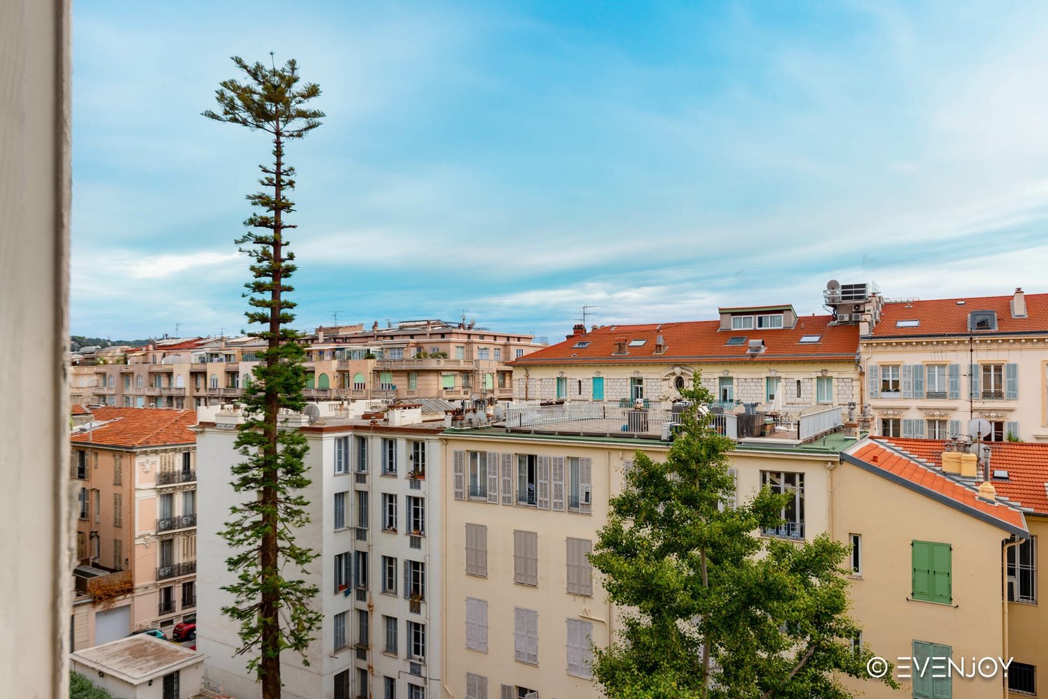 Property photo in Carre d'Or