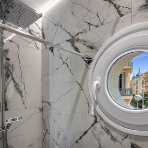 Property in Carre d'Or