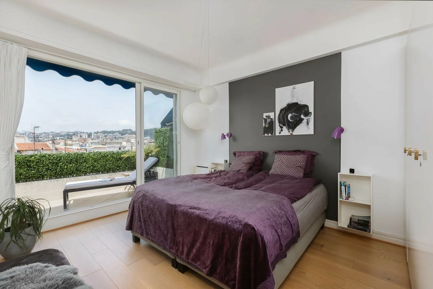 Property photo in Carre d'Or