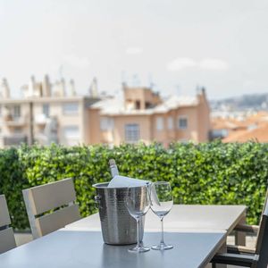 Property in Carre d'Or