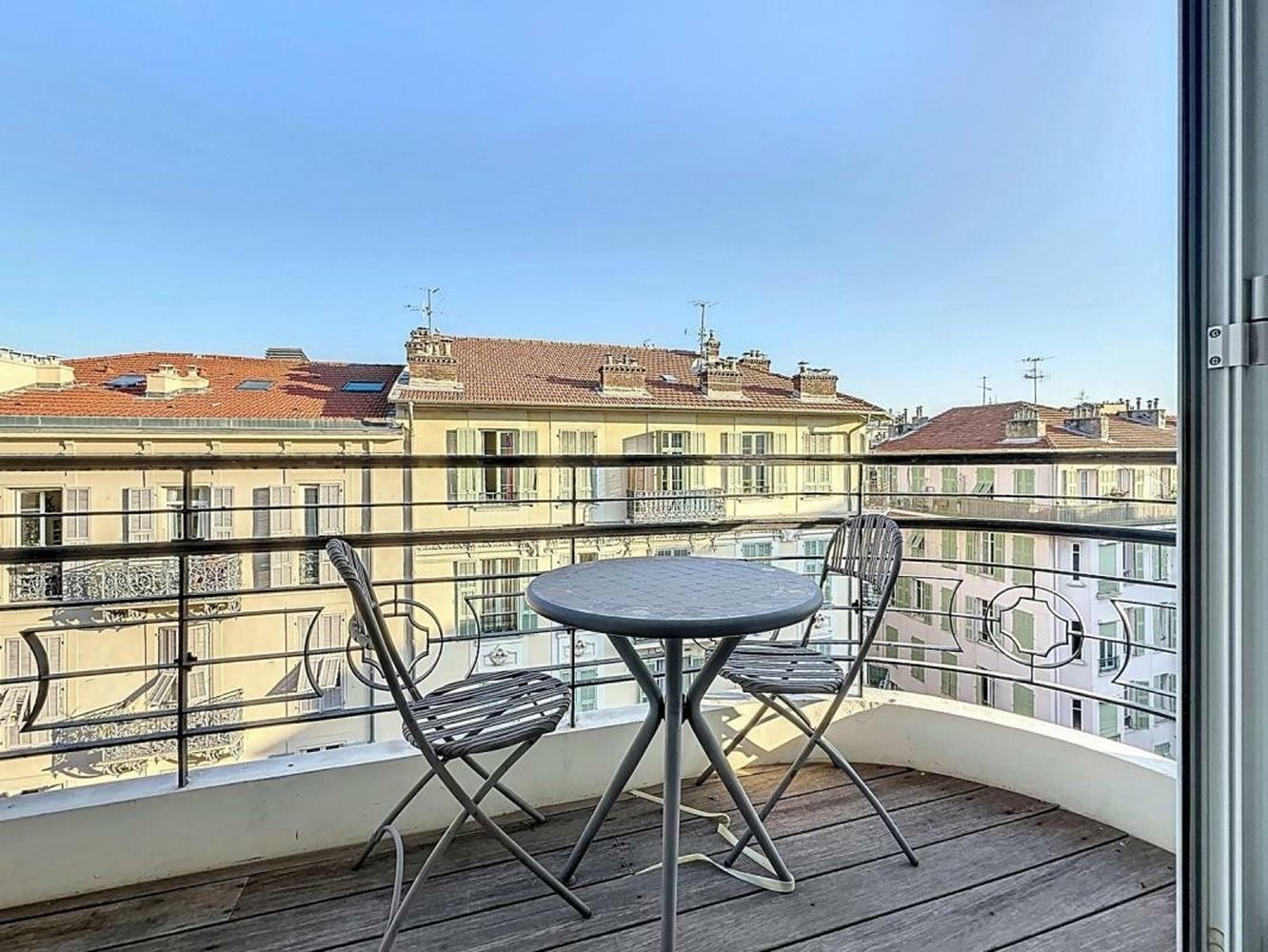 Property photo in Carre d'Or