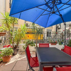 Property in Carre d'Or