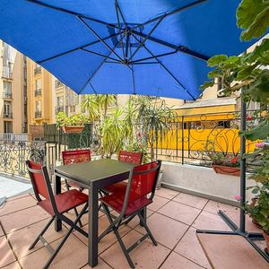 Property in Carre d'Or