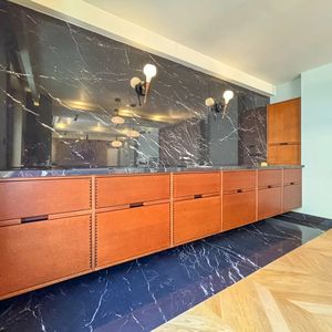 Property in Carre d'Or