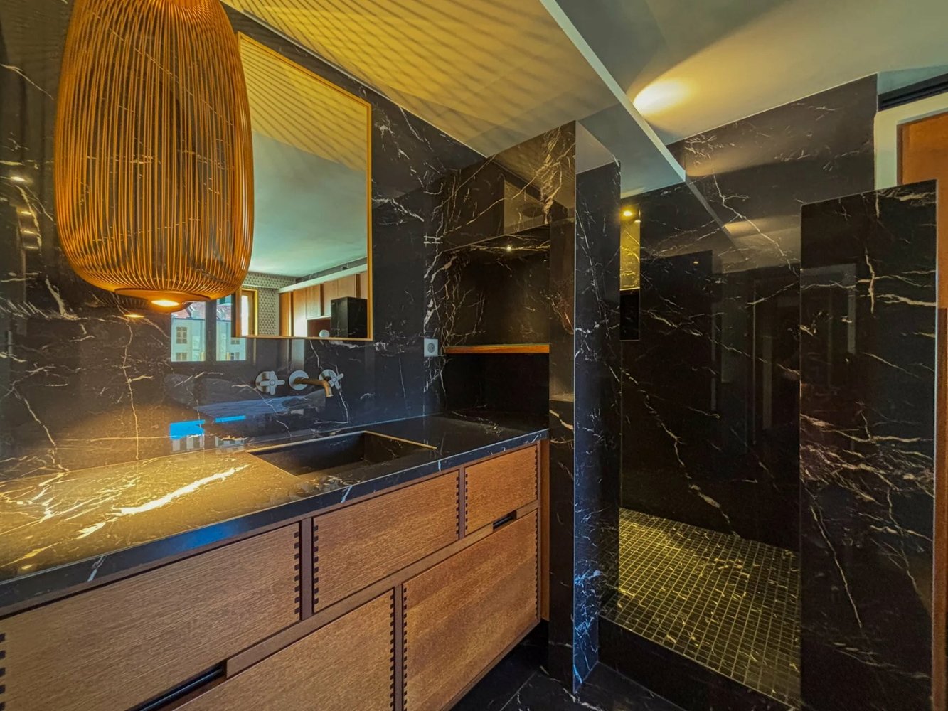 Property photo in Carre d'Or