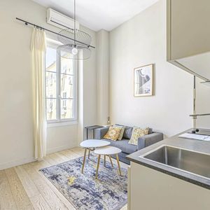 Property in Carre d'Or