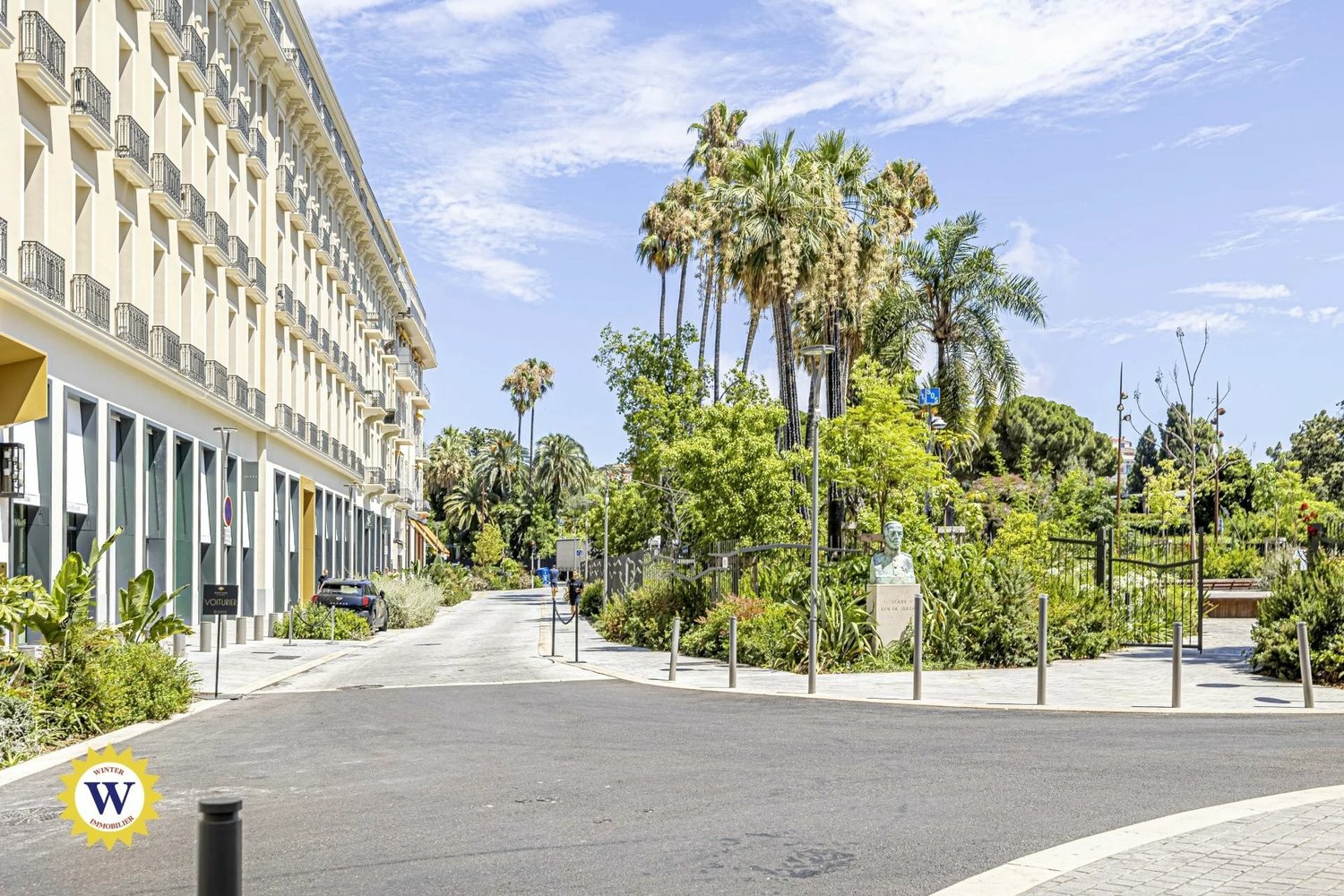 Property photo in Carre d'Or