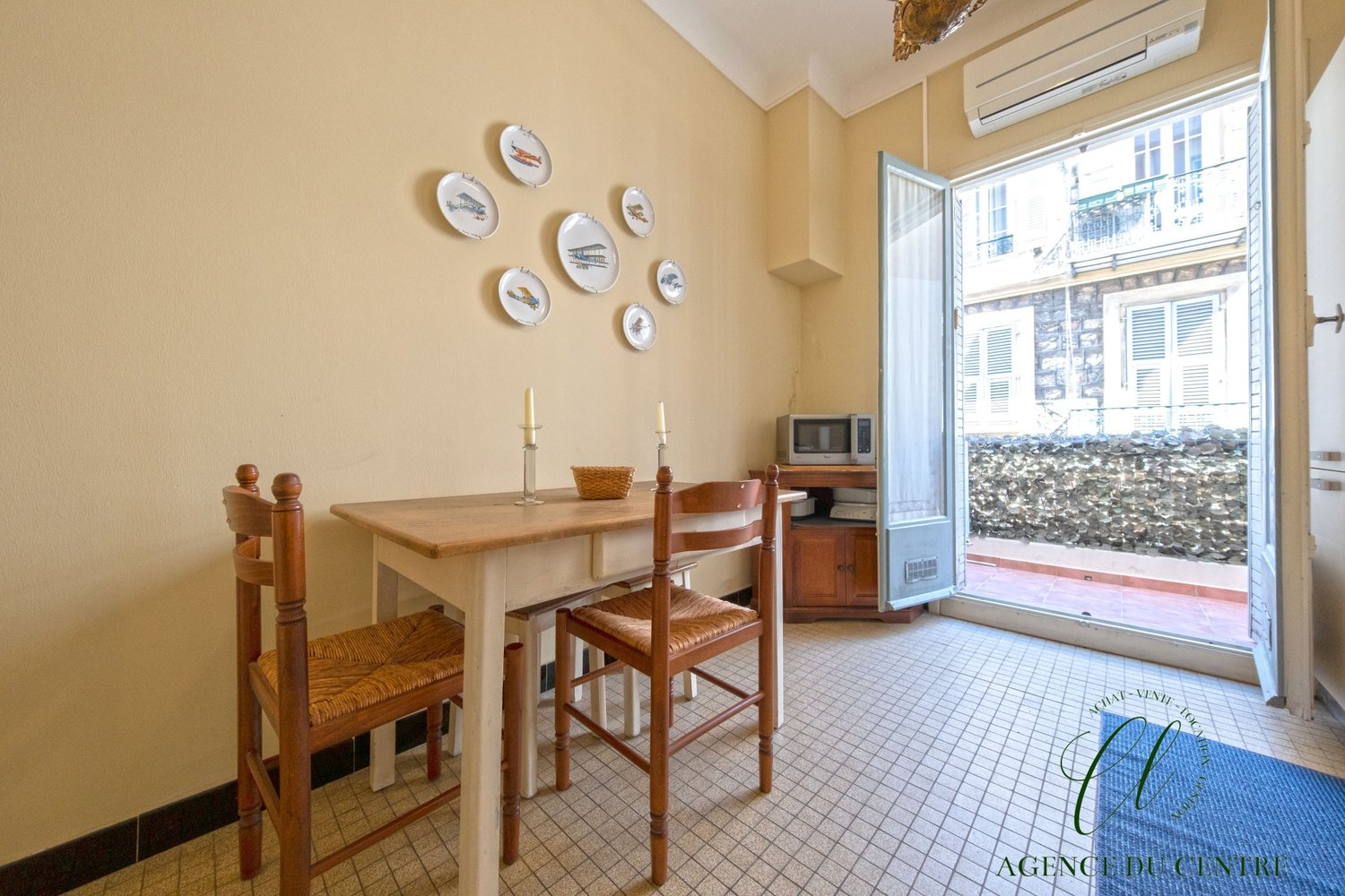 Property photo in Carre d'Or