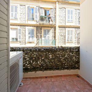 Property in Carre d'Or