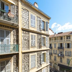 Property in Carre d'Or