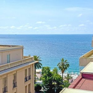 Property in Carre d'Or