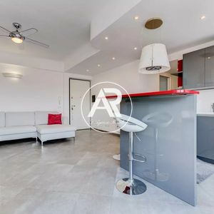 Property in Carre d'Or